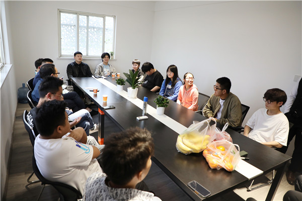 暖心回访见证成长,爱与责任一路相随 暖心回访见证成长,爱与责任一路相随