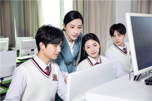 1756885213137680.jpg 1705991689540823.jpg